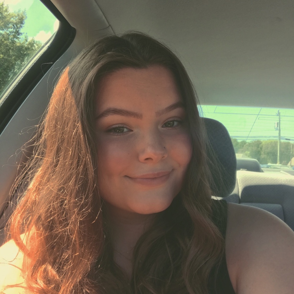 Meet your Posher, Emily